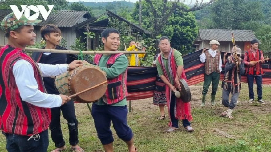 Pa Co people celebrate “sacred connection with Mountain God”